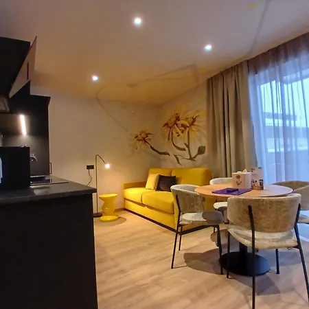 Lorenzi Bed & Breakfast