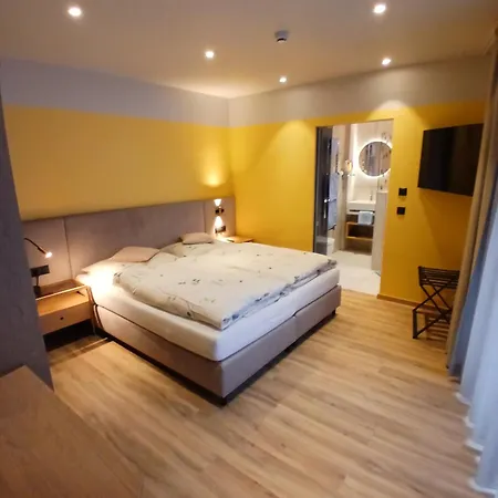 Lorenzi Bed & Breakfast