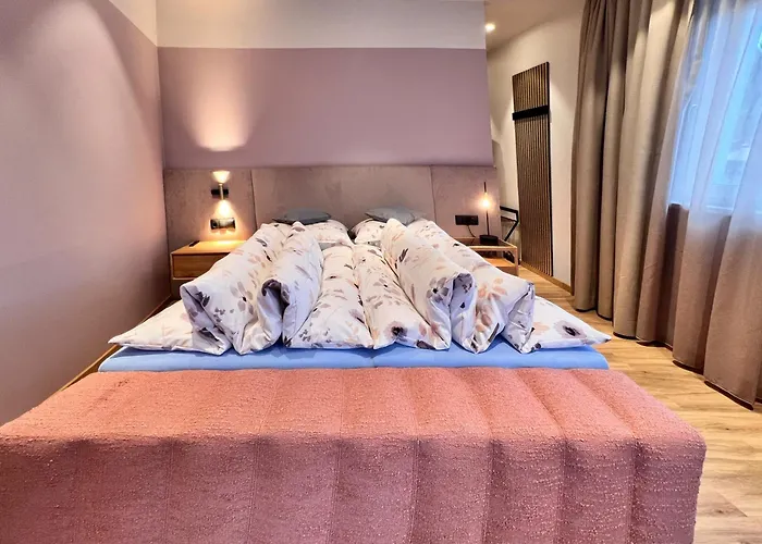 Couette-café Lorenzi 4*