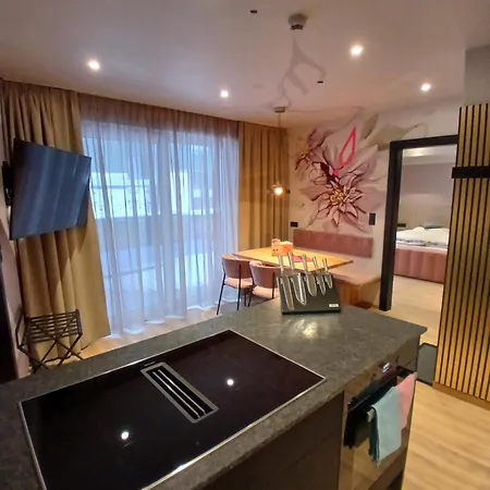 فندق مبيت وإفطار Lorenzi 4*